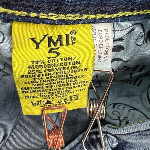 YMI Wanna Betta Butt Cuffed Hem Denim Jean Shorts Size 5 Women's - Picture 2 of 8